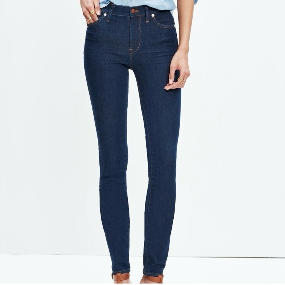 Madewell 9” Skinny High Rise - dark indigo wash - sz 26